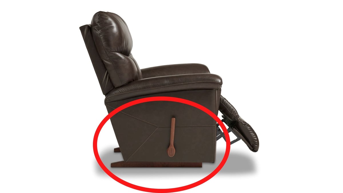 Rocker Recliner vs. Glider Recliner Similarities & Differences